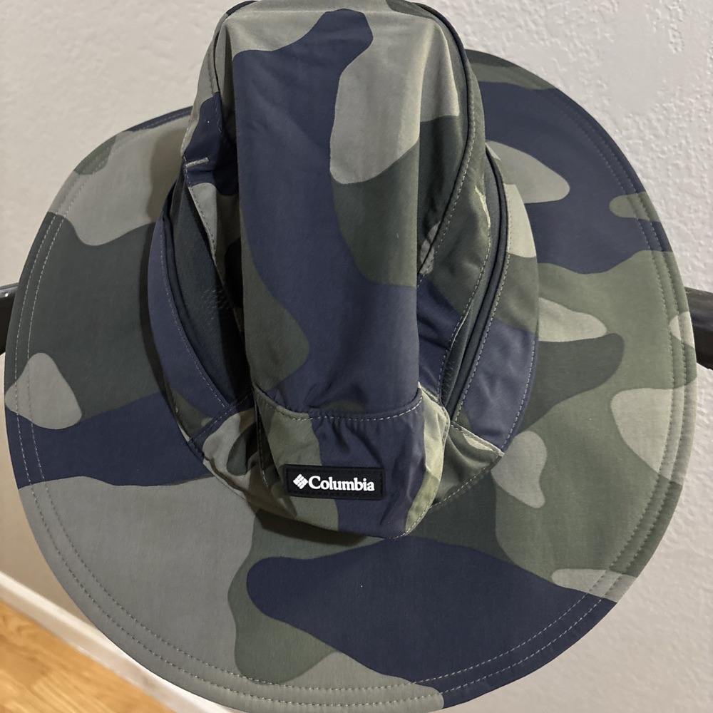 NWTColumbia Bora Bora UPF 50 Printed Booney  man camo green hat New Small/Med